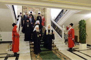 Patrijarh Irinej sa patrijahom Kirilom u Moskvi
